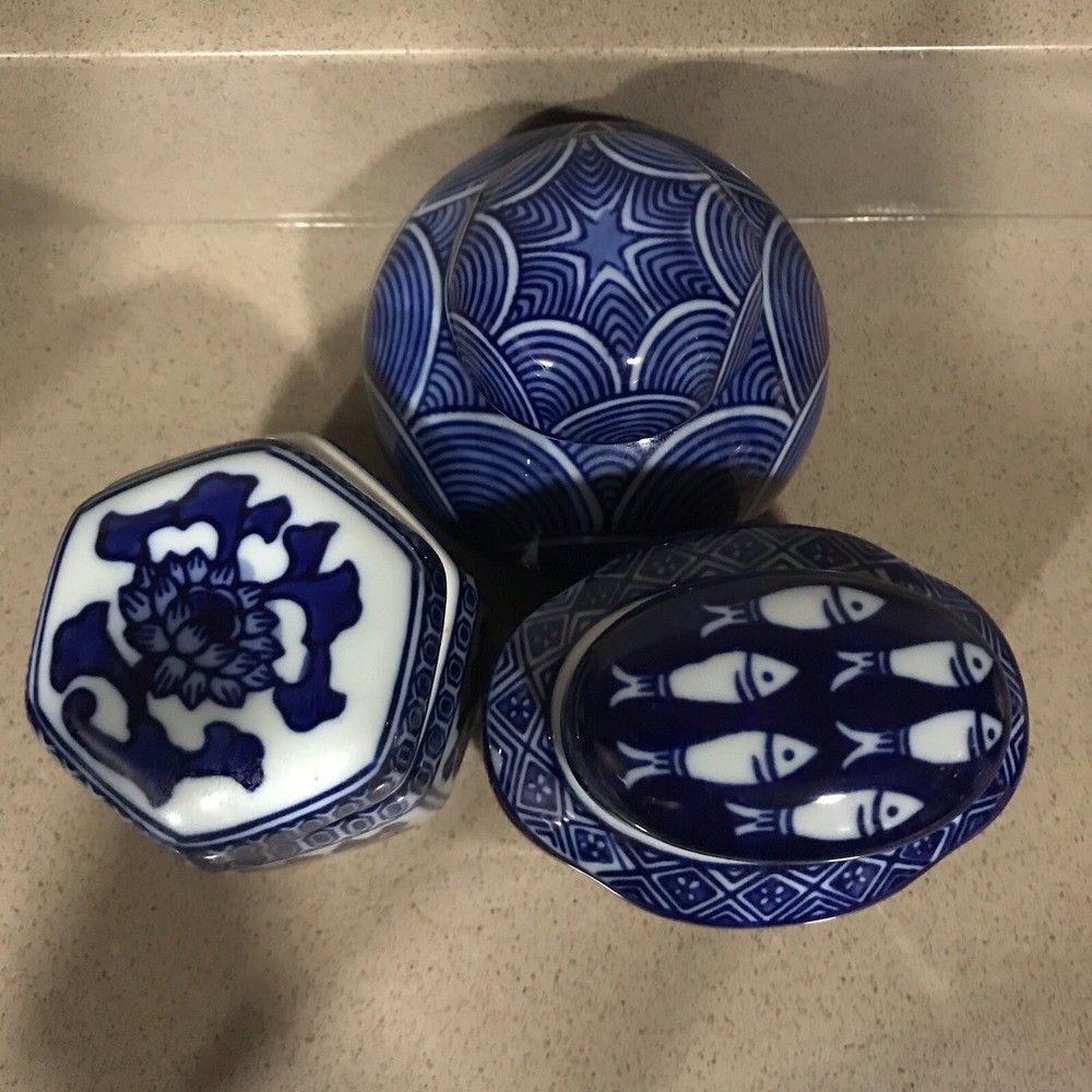 Decorative Ceramic Blue & White Lidded Jar 3 Piece Vanity Set