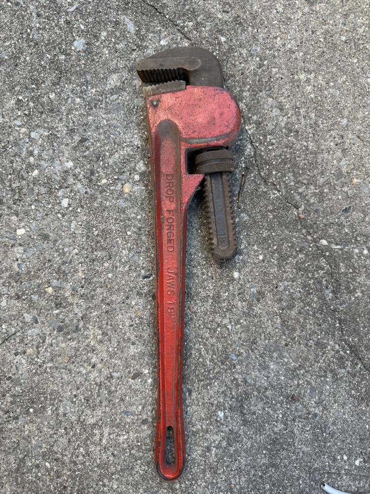 Pipe wrench 18” Drop Forged Jaw