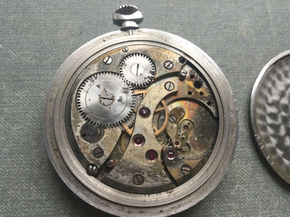Roamer Swiss Made pocket watch does Not work