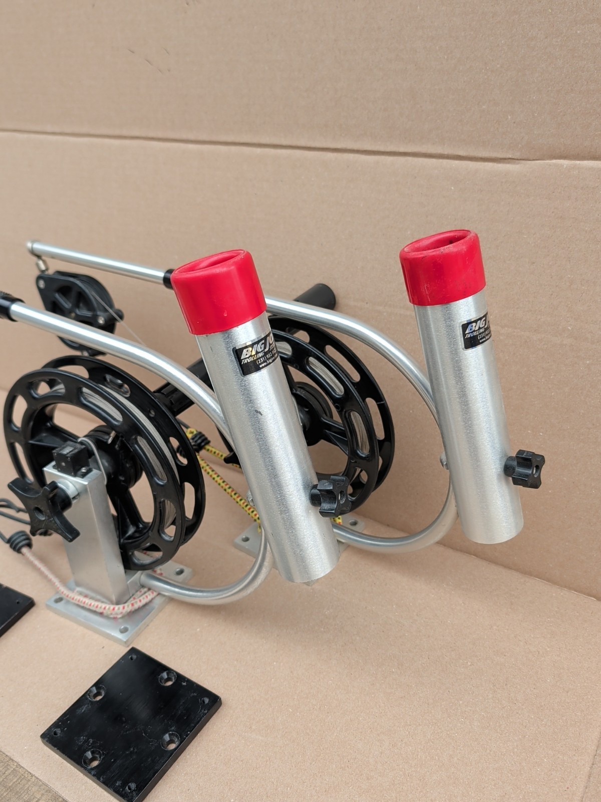 2 Big Jon Manualy Operated Downriggers, W/ Base, Counter and Steel Line