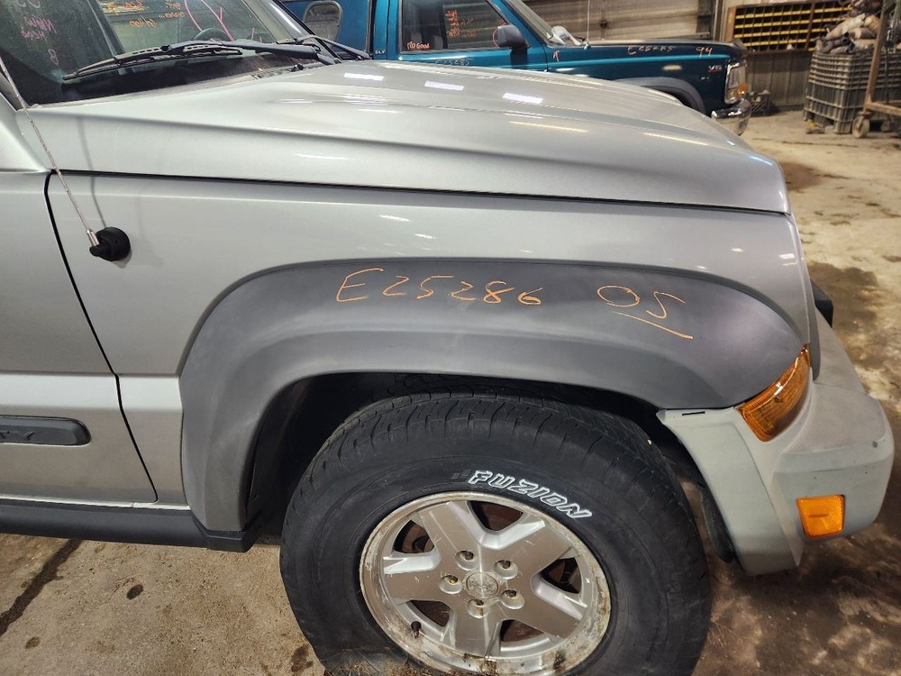 Engine ECM Computer 2.8L Engine Control Fits 2005 LIBERTY 1236981