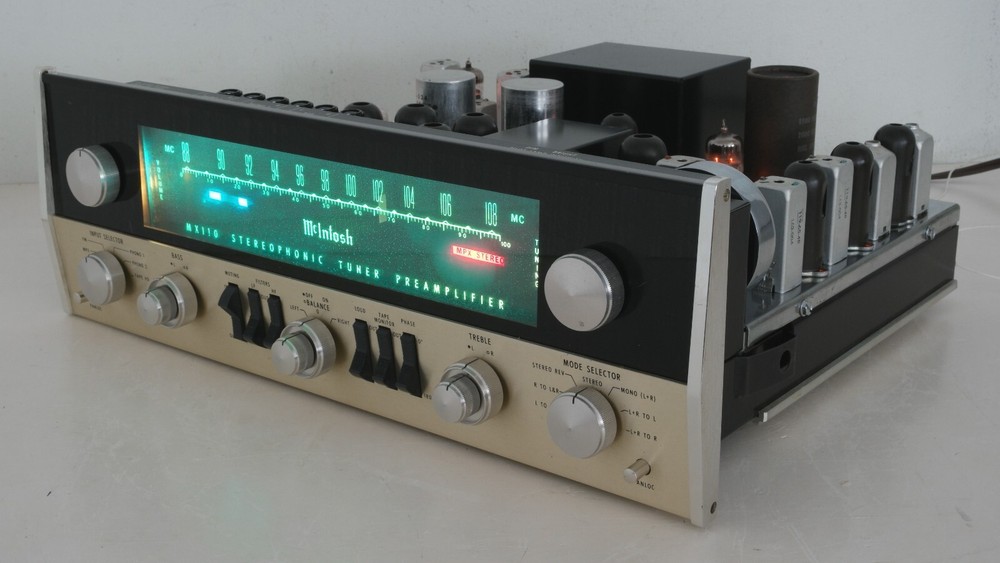 McIntosh MX110Z Stereo Tuner Preamplifier