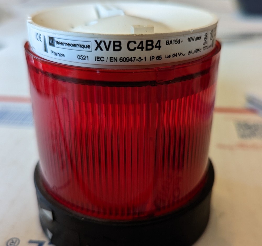 XVB C4B4 Flashing Red Light Surplus Open Box