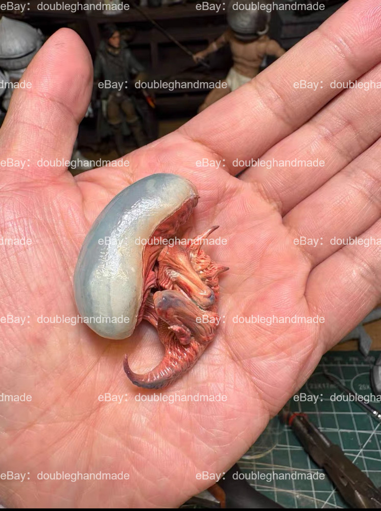 Alien Earth Set Specimen Model Display, Resin Material, Custom Made