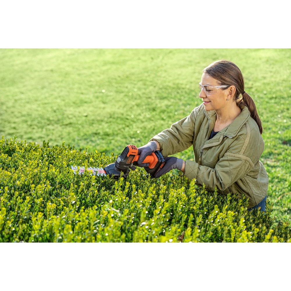 BLACK+DECKER MATRIX™ Shear Shrubber Attachment - BDCMTSSSTFF