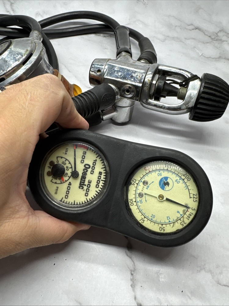 Oceanic PSIG Depth 4000 W/ Extras