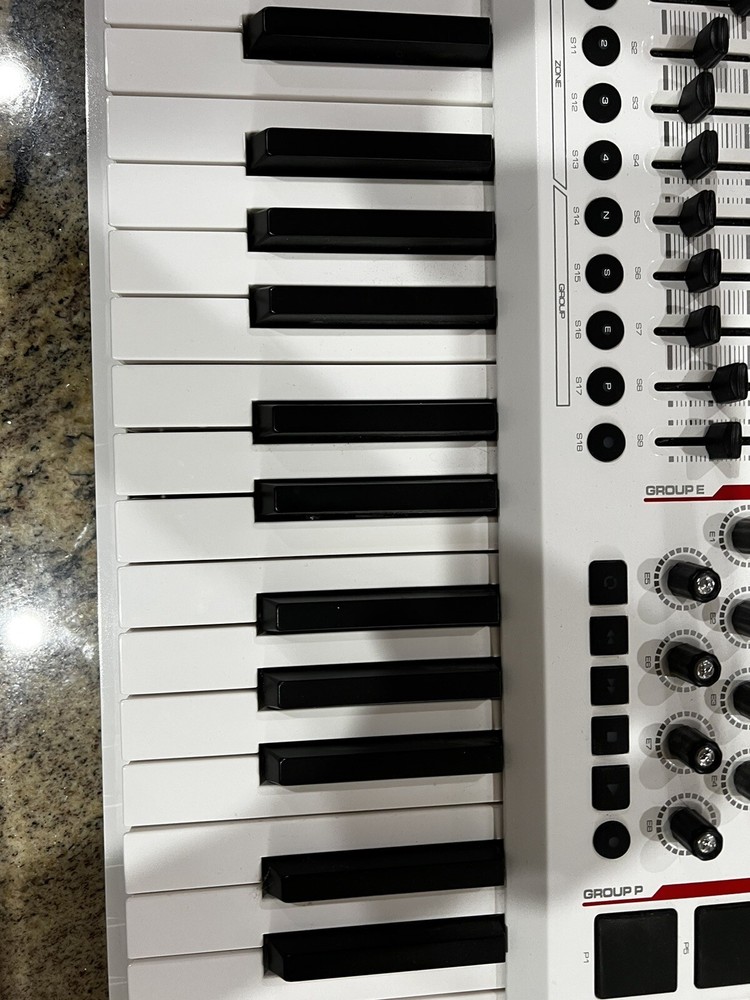 Axiom Pro 49 Advanced 49-Key USB MIDI Controller with HyperControl Technology