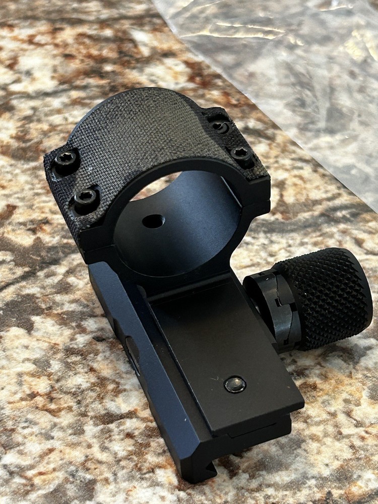 Aimpoint PRO QRP2 Mount