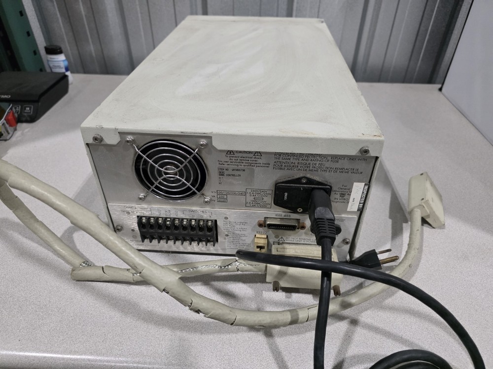 Waters 600 HPLC Multisolvent Delivery System Controller - Powers On