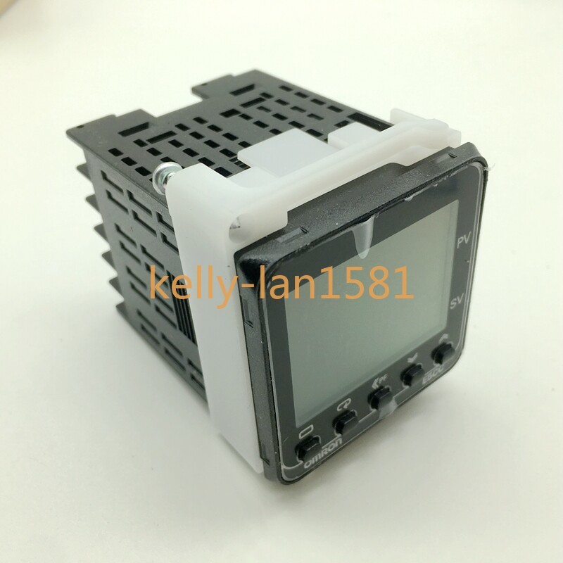 1pc NEW OMRON temperature controller E5CC-RX2ASM-880