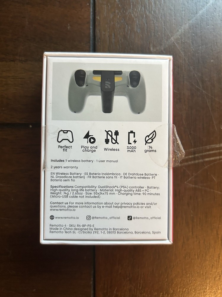 Remotto 4 wireless battery for the PS4 controller