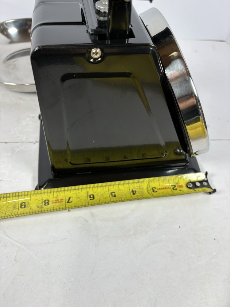 Simple and Exquisite Kitchen Metal Mechanical Spring Scale Solid Color Black