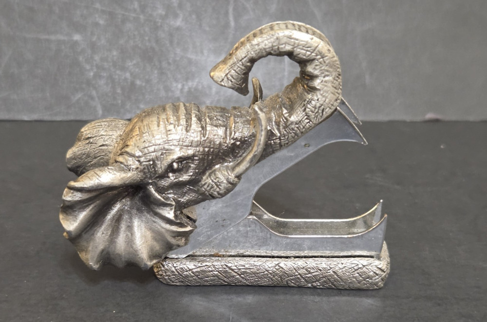 Elephant Staple Puller. Cast Metal.  Heavy 8oz.