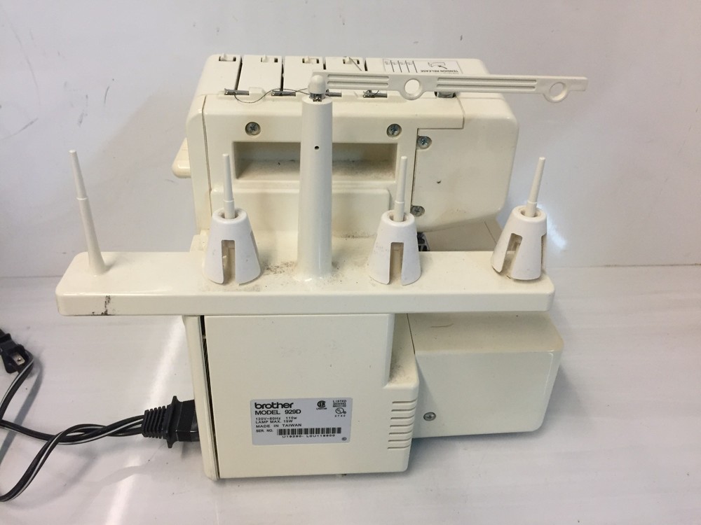 Brother Lock 929D Serger Overlock Machine