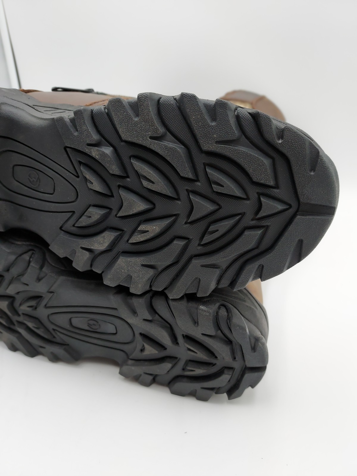 Magellan Outdoors Men's Sz 7D Snake Shield Armor 3.0 Realtree Edge APX (K4-D5)