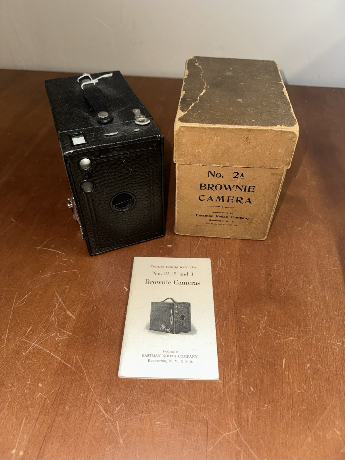 Antique Kodak Brownie Box Camera No 2A, Model B Original Box & Manual Untested