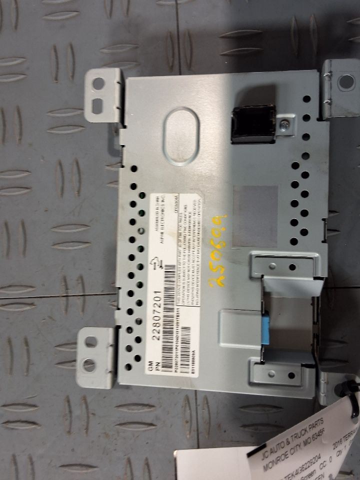 2010-2017 GMC Terrain Dash Mounted Lower 7" Display Screen