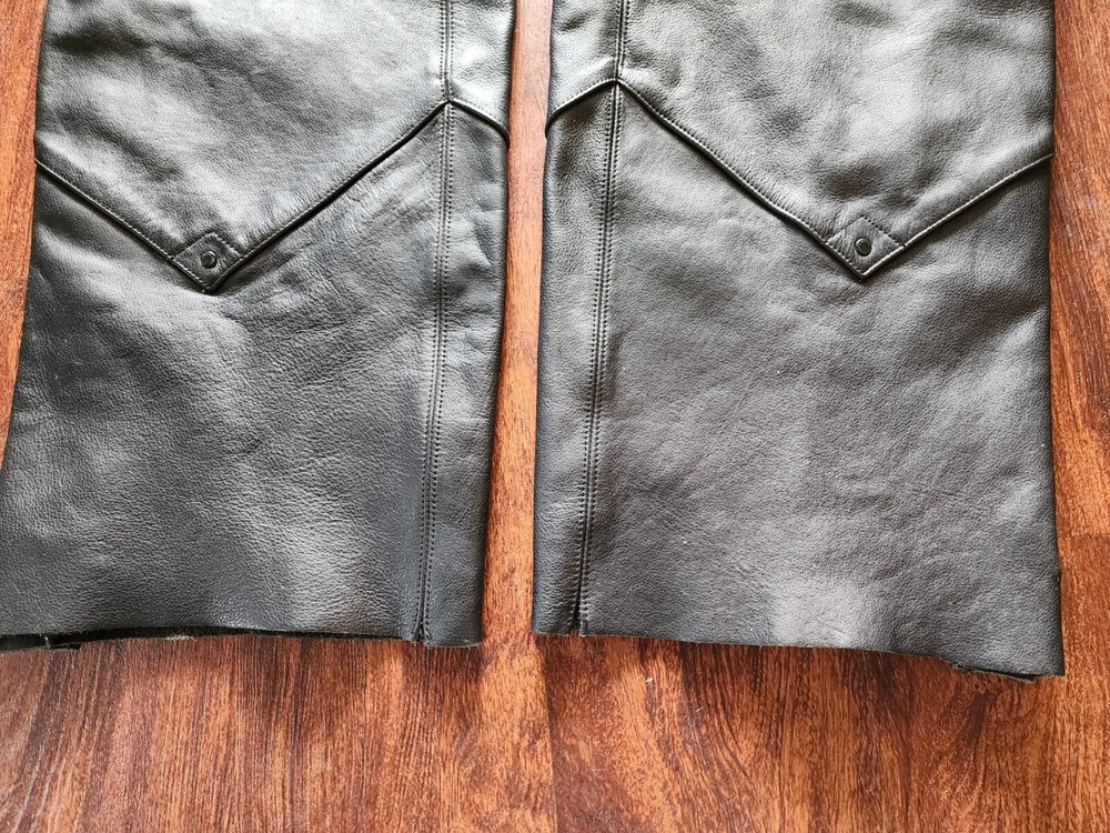 HARLEY-DAVIDSON LEATHER BLACK CHAPS SIZE MEDIUM USED