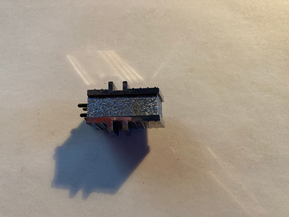 Shure V15 Type II. Cartridge Only. Needs Stylus. Untested.