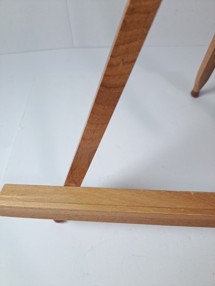 Compact Wooden Display Easel for Art
