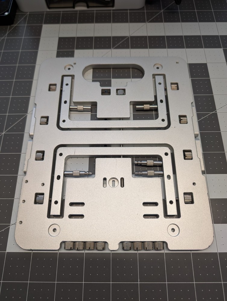 Streacom BC1 Mini iTX Motherboard Open Benchtable Workbench Version 1.0 Silver