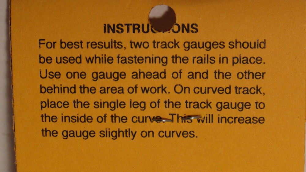 MICRO ENGINEERING #42-102 TRACK GAUGE HO CODE 83 BIGDISCOUNTTRAINS