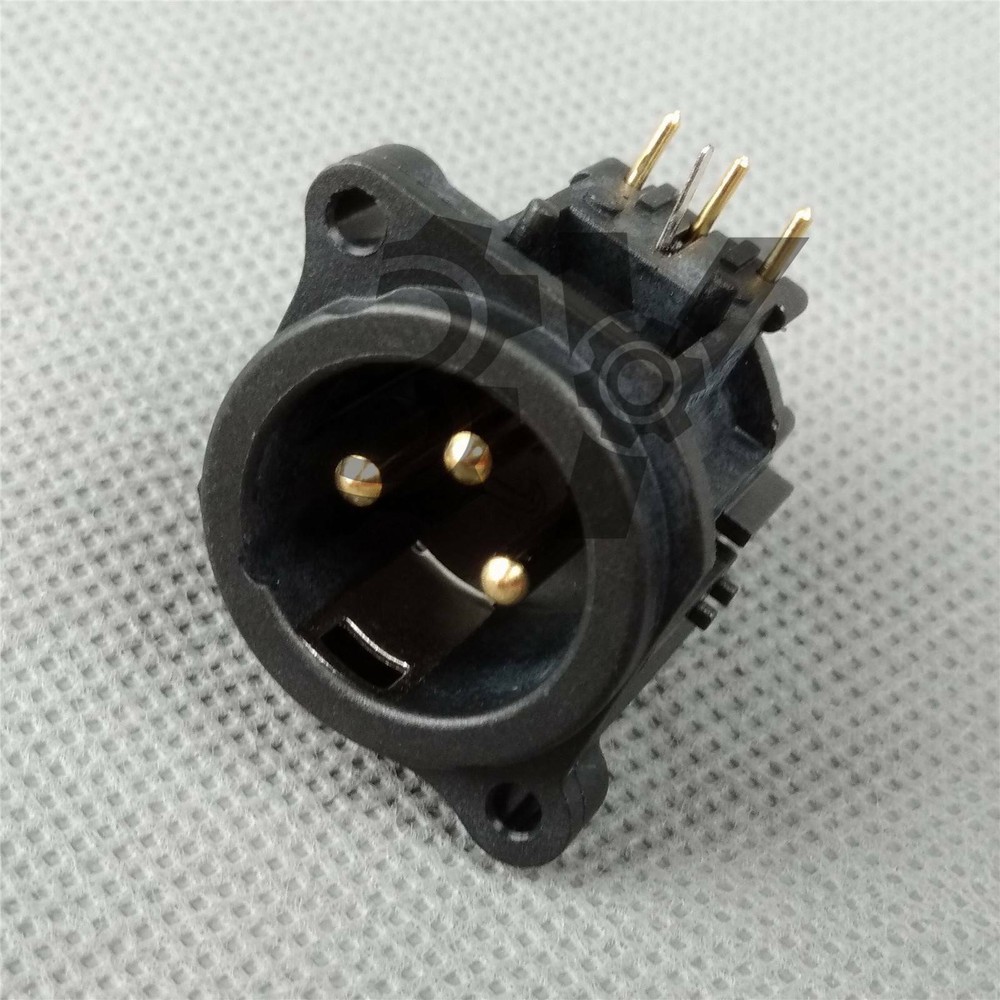 New 1Pcs 3 Pin Panel Mount Male Chassis Socket Connector XLR