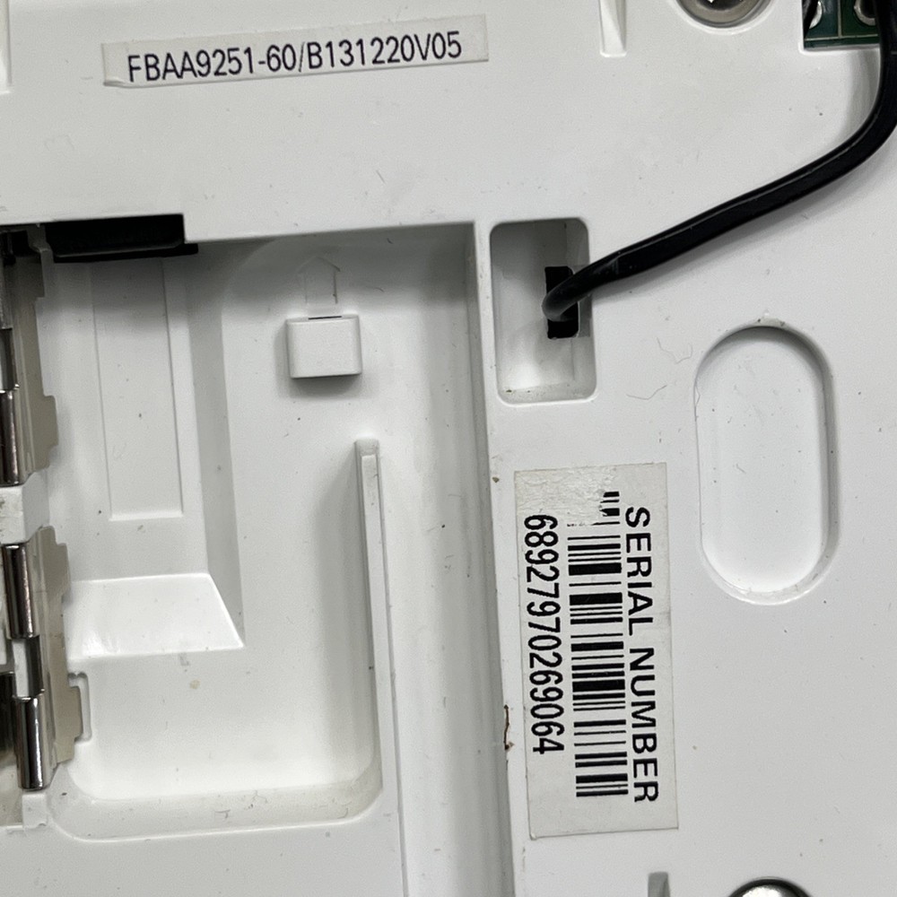 4 GE Interlogix 60-924-RF-TS Touch Screen No Power Supply