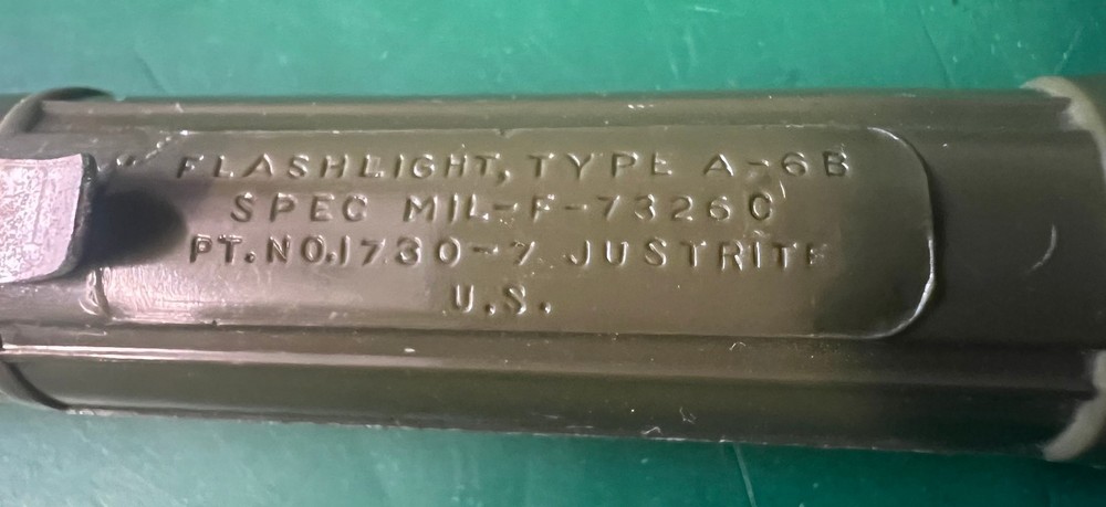 AIR FORCE NAVIGATOR’S TYPE A-6B PENLIGHT W/LANYARD