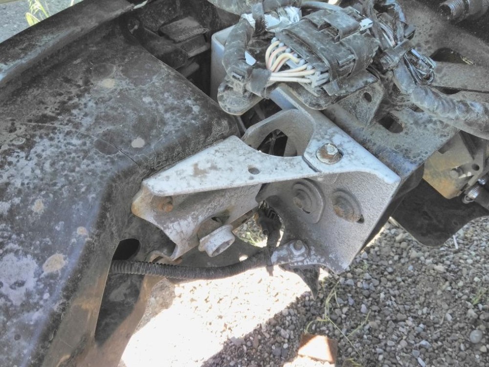 For 2016 VOLVO VNL BUMPER BRACKET Left , WA