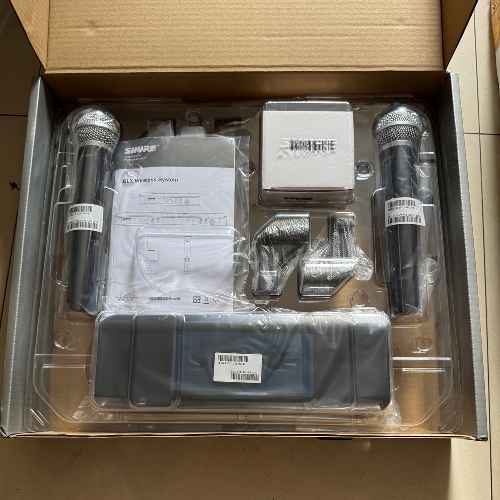 NEW BLX288/PG58 Wireless Dual Vocal System with two PG58 Handheld Transmitters