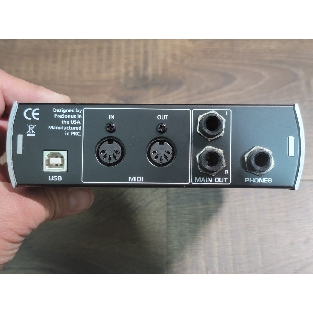 PreSonus AudioBox USB Audio Interface 2x2 MIDI Bundle with Vandesail XLR Cable