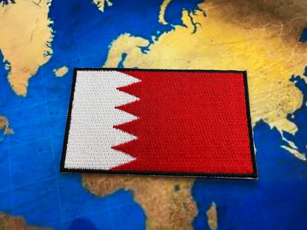 BAHRAIN : Flag Iron on Sew on Patch