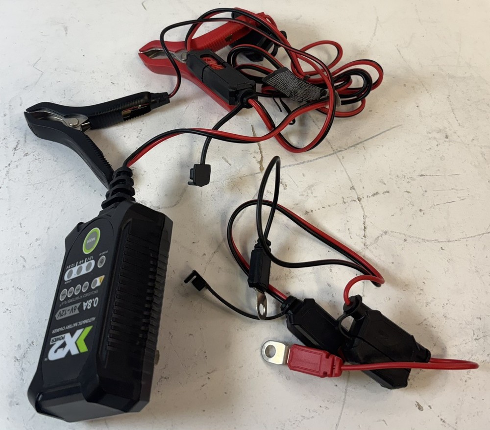X2POWER AUTOMATIC BATTERY CHARGER (P15027872)