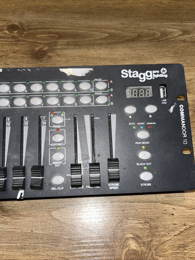Stagg COMMANDOR 10-1 DMX 16-Fixture 14 Channel Light Controller