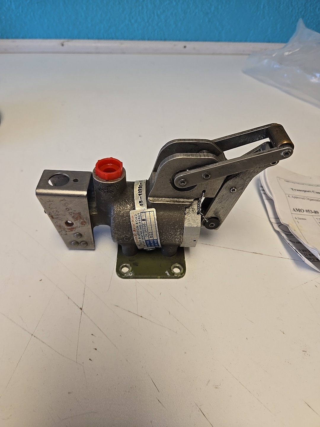 Bombardier Pneumatic Latch P/N CA34500-8 S