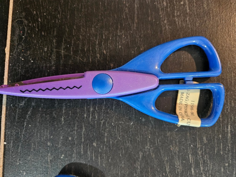 Decorative Edge Scissors for Scrapbooking