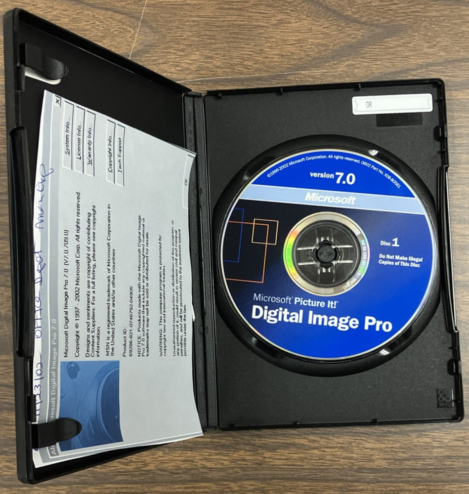 Microsoft Picture It! Digital Image Pro Version 7.0 - 2 CD Set - Photo Editing