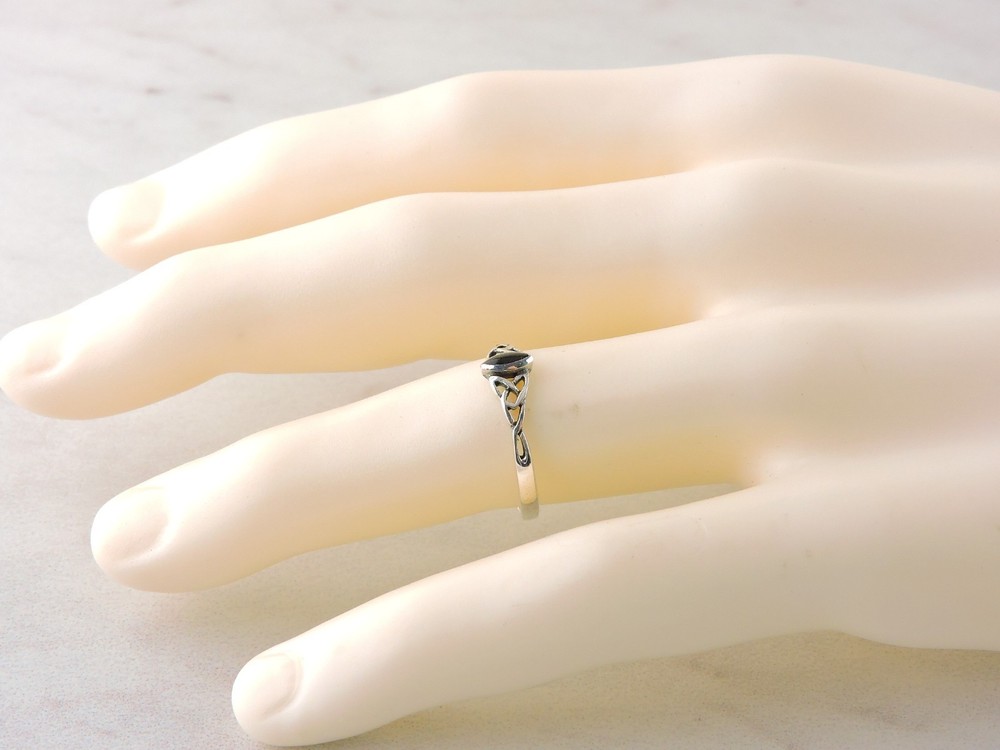 Sterling Silver Celtic Black Onyx Ring - Free Gift Packaging