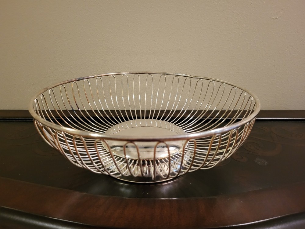 Silver Plate 10" Round Fruit, Bread, Vegetable Bowl Basket, Wm A. Rogers NEW