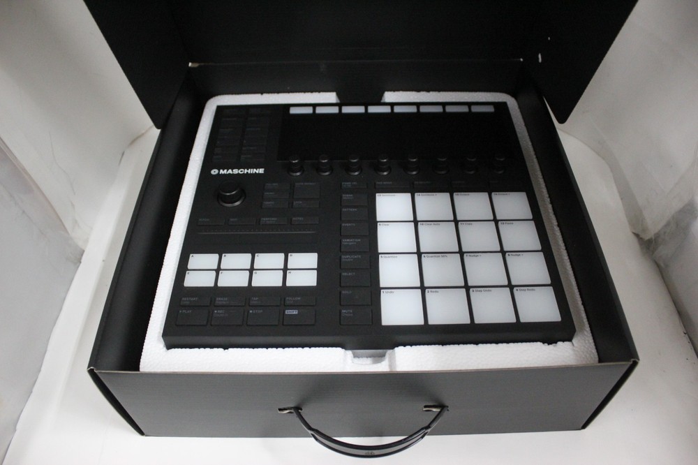 Native Instruments Maschine Mk3 Drum Controller