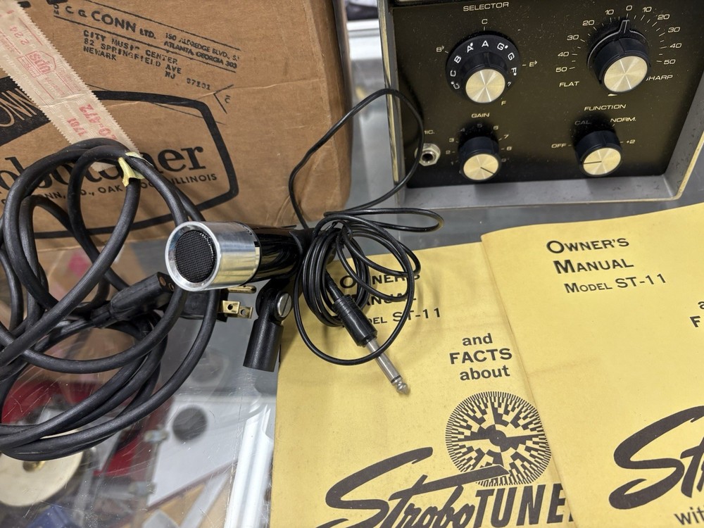Conn Strobotuner ST11 With Microphone & Original Box Tested