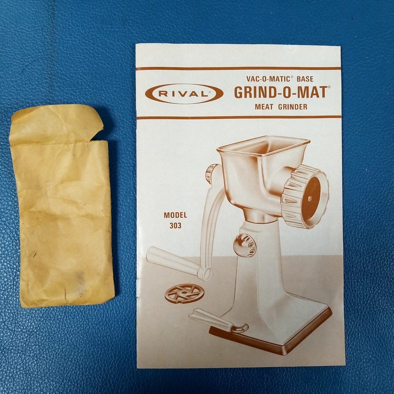 VTG Rival Grind-O-Mat Meat Grinder Food Chopper White #303 w/Box Manual