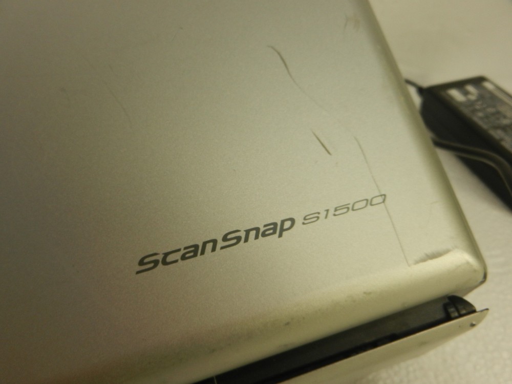 Fujitsu Scan Snap S1500 Scanner w/ AC Adapter & USB CABLE - SILVER