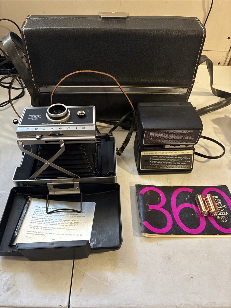 POLAROID LAND CAMERA 360 ELECTRONIC FLASH w/ CASE MANUAL ACCESSORIES - UNTESTED