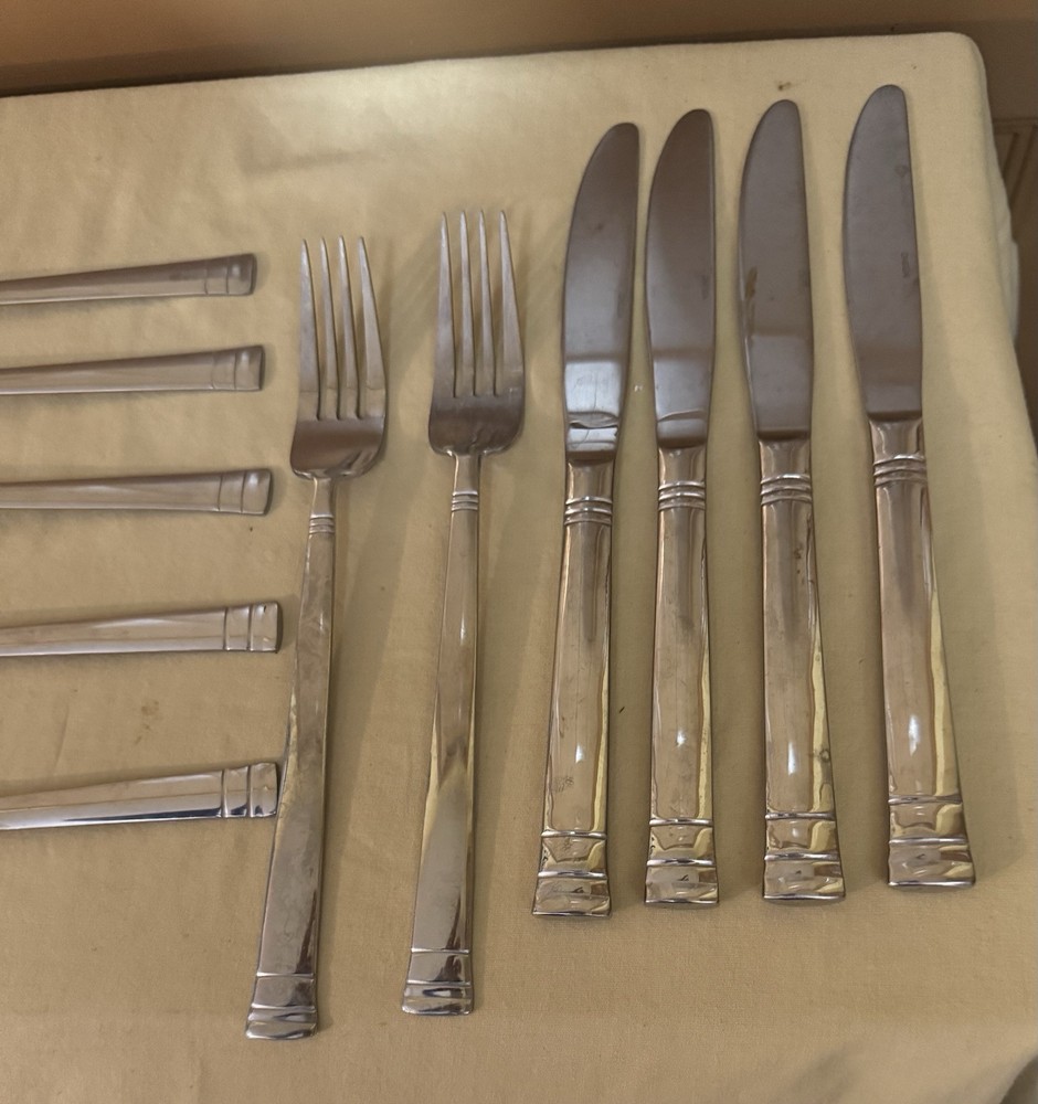 Oneida Sunnybrook 14 Misc Pieces Stainless Flatware
