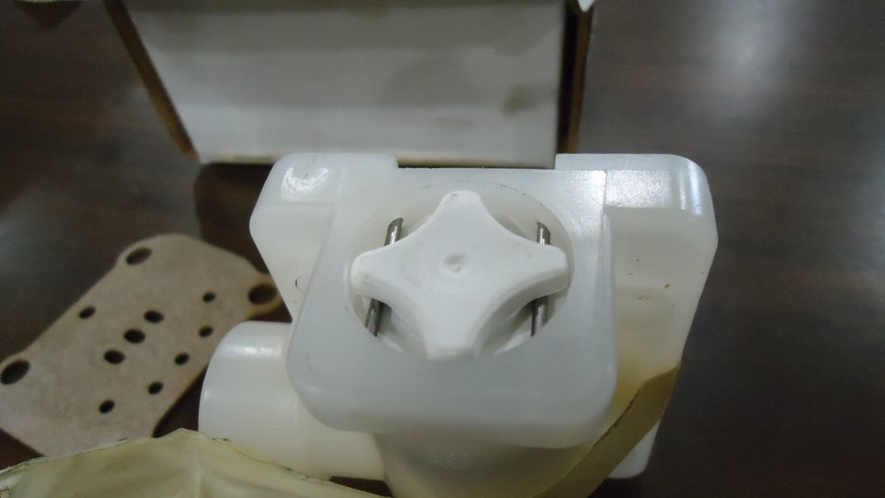 Versamatic E500/ TE500 Diaphragm Pump slide valve assembly