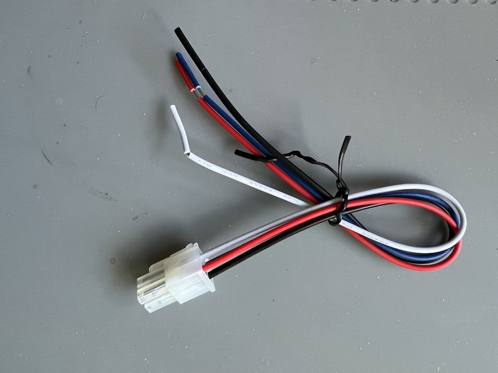 DS18 Equalize EQX7 4 Pin Power Plug
