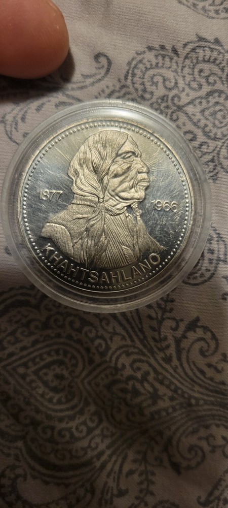 1st SET 1977 COMMEMORATIVE DOLLARS (mint)