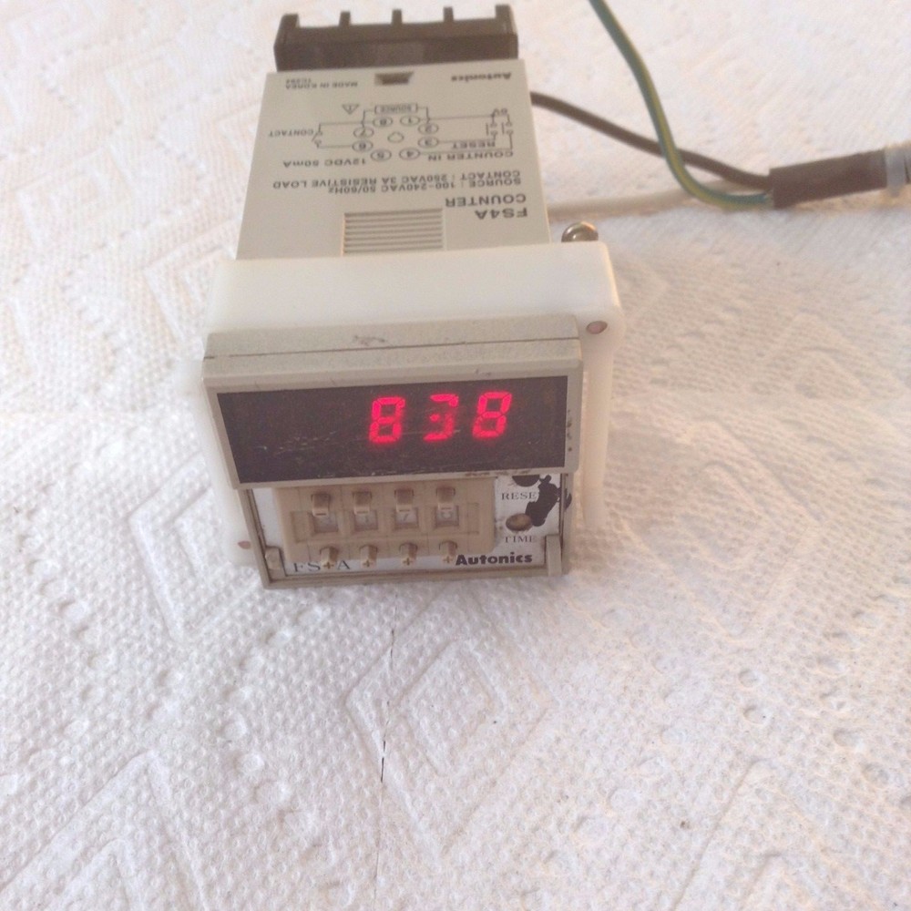 Autonics FS4A Counter